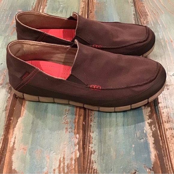 Crocs 13 Loafers Men’s Canvas Comfort Shoes Brown Slip Ons 14773 - Picture 9 of 9